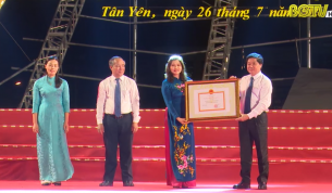 Lễ c&ocirc;ng bố huyện T&acirc;n Y&ecirc;n đạt chuẩn n&ocirc;ng th&ocirc;n mới