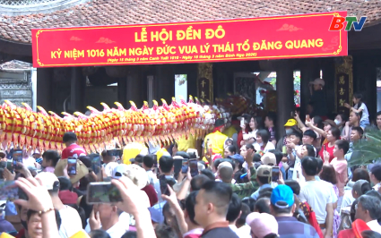 Lễ hội Đền Đ&ocirc; vang vọng h&agrave;o kh&iacute; vương triều L&yacute; 