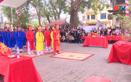 Lễ hội đ&igrave;nh l&agrave;ng Tr&aacute;c B&uacute;t (x&atilde; Y&ecirc;n Phong)