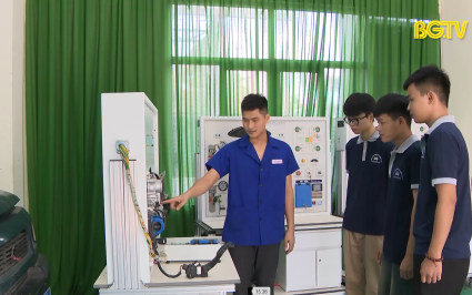 Li&ecirc;n kết đ&agrave;o tạo v&agrave; cung ứng lao động chất lượng cao  