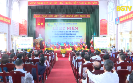 Li&ecirc;n Sơn đ&oacute;n nhận x&atilde; n&ocirc;ng th&ocirc;n mới n&acirc;ng cao 