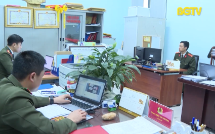 T&iacute;ch cực đấu tranh bảo vệ nền tảng tư tưởng của Đảng