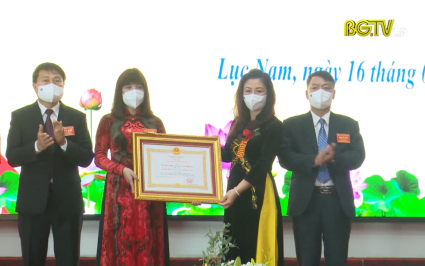 Lục Nam đ&oacute;n nhận Hu&acirc;n chương Lao động hạng nhất