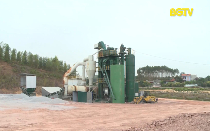 Lục Nam: Người d&acirc;n lo lắng v&igrave; lắp đặt trạm b&ecirc; t&ocirc;ng nhựa