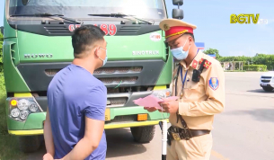 Lục Nam tăng cường kiểm so&aacute;t tải trọng phương tiện