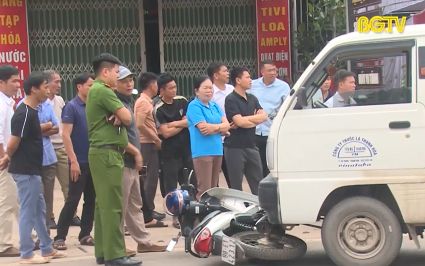 Lục Ngạn: Tai nạn giao th&ocirc;ng giữa người điều khiển xe m&aacute;y với &ocirc; t&ocirc;