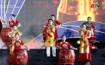 M&agrave;n trống hội v&agrave; H&agrave;o kh&iacute; Kinh Bắc