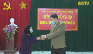 Mẹ Liệt sỹ 90 tuổi ủng hộ ph&ograve;ng, chống dịch Covid- 19