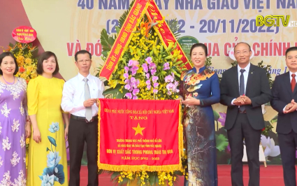 Mỗi nh&agrave; gi&aacute;o l&agrave; một tấm gương tự học, tự r&egrave;n v&agrave; s&aacute;ng tạo