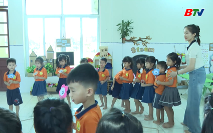Một ng&agrave;y l&agrave;m gi&aacute;o vi&ecirc;n mầm non &ndash; thấu hiểu, sẻ chia v&agrave; y&ecirc;u thương
