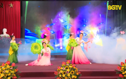 M&uacute;a "Hồn sen"