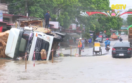 Mưa lớn g&acirc;y thiệt hại ở Y&ecirc;n Thế 