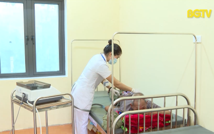 N&acirc;ng cao chất lượng hệ thống y tế cơ sở v&ugrave;ng d&acirc;n tộc thiểu số v&agrave; miền n&uacute;i
