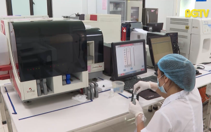 N&acirc;ng cao chất lượng kh&aacute;m chữa bệnh nhờ ti&ecirc;u chuẩn ISO 15189:2012 