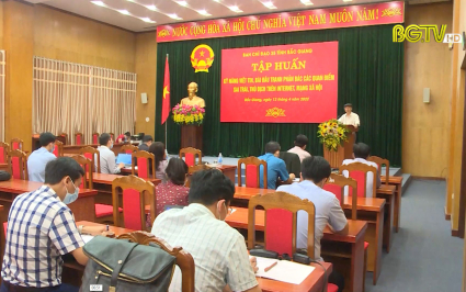 N&acirc;ng cao hiệu quả đấu tranh phản b&aacute;c quan điểm sai tr&aacute;i, th&ugrave; địch tr&ecirc;n kh&ocirc;ng gian mạng
