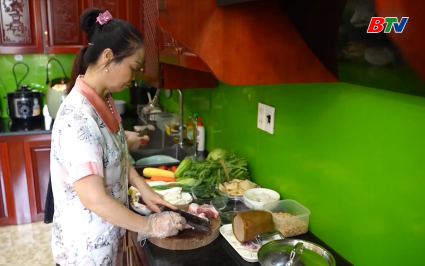 N&acirc;ng cao kiến thức về an to&agrave;n thực phẩm cho hội vi&ecirc;n Phụ nữ