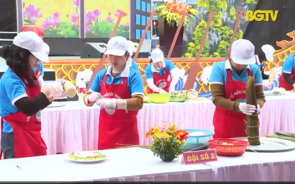 N&acirc;ng tầm sản vật địa phương  