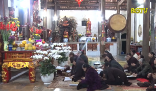 N&eacute;t đẹp đi lễ ch&ugrave;a đầu năm