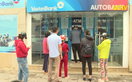 Ng&acirc;n h&agrave;ng chống qu&aacute; tải hệ thống c&acirc;y ATM