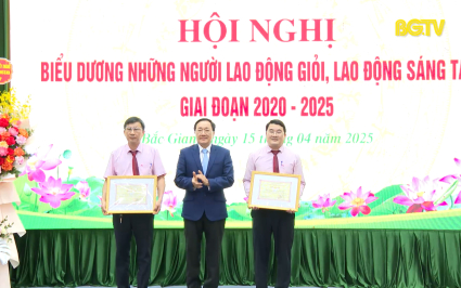 Ng&acirc;n h&agrave;ng CSXH Bắc Giang biểu dương điển h&igrave;nh ti&ecirc;n tiến 