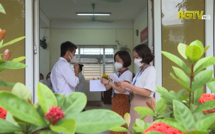 Ng&agrave;y thi đầu ti&ecirc;n kỳ thi tốt nghiệp THPT năm 2022 diễn ra an to&agrave;n 
