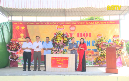 Ng&agrave;y hội Đại đo&agrave;n kết to&agrave;n d&acirc;n tộc tại một số địa phương