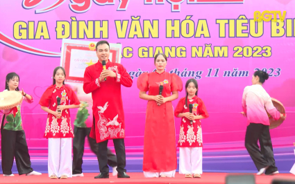 Ng&agrave;y hội "Gia đ&igrave;nh văn ho&aacute; ti&ecirc;u biểu"