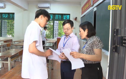 Ng&agrave;y thi đầu ti&ecirc;n v&agrave;o lớp 10 diễn ra an to&agrave;n, nghi&ecirc;m t&uacute;c 