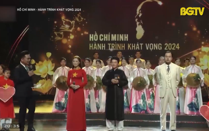 Nghệ nh&acirc;n nh&acirc;n d&acirc;n Nguyễn Ph&uacute; Hiệp được t&ocirc;n vinh tại chương tr&igrave;nh &ldquo;Hồ Ch&iacute; Minh - H&agrave;nh tr&igrave;nh kh&aacute;t vọng 2024&rdquo;