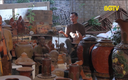 &ldquo;Ng&ocirc;n ngữ&rdquo; đặc biệt của gốm l&agrave;ng Ng&ograve;i