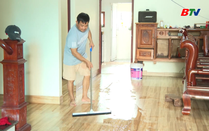 Người d&acirc;n Đa Mai khẩn trương dọn dẹp, ổn định cuộc sống sau lũ 