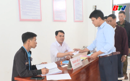 Người d&acirc;n v&ugrave;ng ch&agrave;i lưới Cấm Sơn hướng về ng&agrave;y hội non s&ocirc;ng