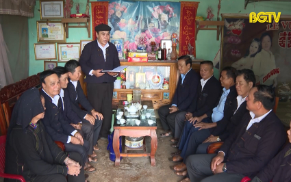 Người g&igrave;n giữ c&acirc;u h&aacute;t Sloong hao