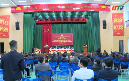 Người ứng cử đại biểu Quốc hội v&agrave; HĐND tỉnh tiếp x&uacute;c cử tri Việt Y&ecirc;n