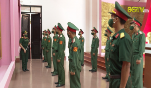 Nguy&ecirc;n Tổng B&iacute; thư L&ecirc; Khả Phi&ecirc;u trong l&ograve;ng c&aacute;n bộ chiến sĩ Qu&acirc;n đo&agrave;n 2