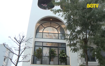 Nh&agrave; phố th&ocirc;ng tầng