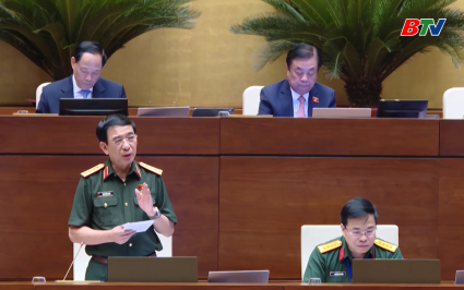 Nhận diện sự thật: Ho&agrave;n thiện ph&aacute;p luật củng cố Quốc ph&ograve;ng