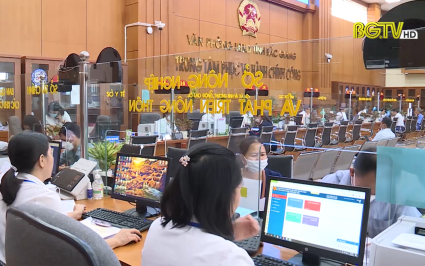 Nh&acirc;n rộng thực hiện giải quyết TTHC theo phương thức 5 tại chỗ