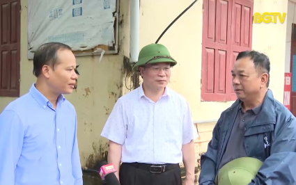 Nhanh ch&oacute;ng bố tr&iacute; lực lượng, phương tiện hỗ trợ người d&acirc;n bị ảnh hưởng b&atilde;o lũ