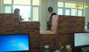 Nhiều hoạt động nghĩa t&igrave;nh hướng về miền Trung
