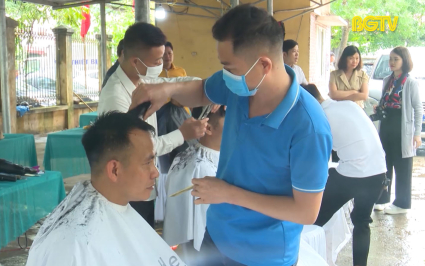 Nhiều hoạt động &yacute; nghĩa trong chiến dịch t&igrave;nh nguyện h&egrave;