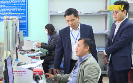 Nhiều nơi chưa chấp h&agrave;nh nghi&ecirc;m kỷ cương c&ocirc;ng vụ