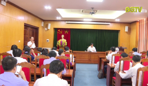 Nhiều &yacute; kiến đ&oacute;ng g&oacute;p v&agrave;o giải ph&aacute;p ph&aacute;t triển KTXH 6 th&aacute;ng cuối năm