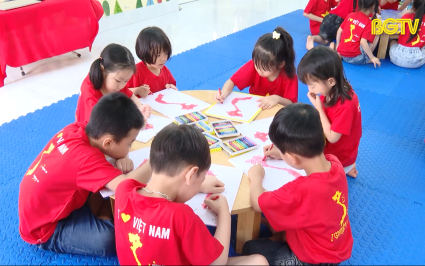 Những b&agrave;i học đầu ti&ecirc;n về l&ograve;ng y&ecirc;u nước