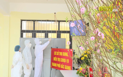 Những chiến sỹ &aacute;o trắng tr&ecirc;n tuyến đầu chống dịch Covid-19