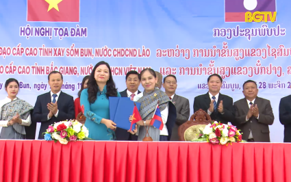 Những dấu mốc trong quan hệ hợp t&aacute;c Bắc Giang - Xay Sổm Bun 