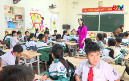 Gi&aacute;o dục v&agrave; Đ&agrave;o tạo: Những gi&aacute;o vi&ecirc;n tận t&acirc;m với nghề