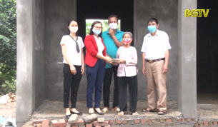 Những ng&ocirc;i nh&agrave; chữ thập đỏ