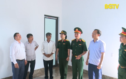 Những ng&ocirc;i nh&agrave; thắm thiết t&igrave;nh qu&acirc;n &ndash; d&acirc;n 