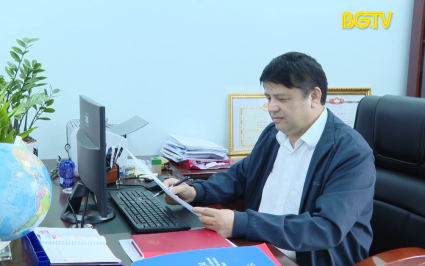 Những tấm gương tự nguyện nghỉ hưu trước tuổi